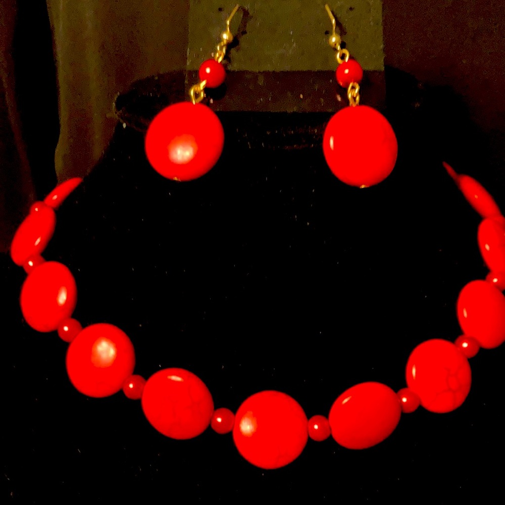 Gold Tone-Red Necklace & Earring Set